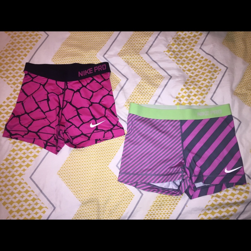 Nike Pro Compression Shorts (2) - Size M
